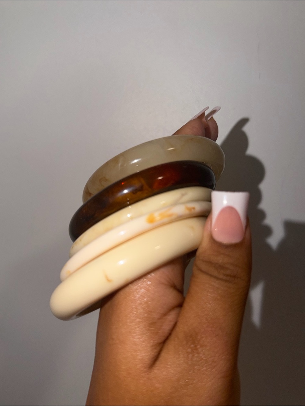 Stacked Resin Bangle Set in Cream and Tortoiseshell